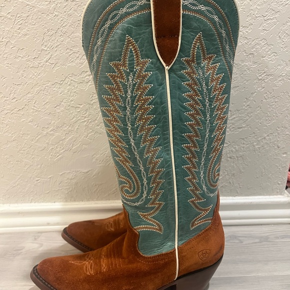 Ariat Teal and Tan Western Boots - Picture 8 of 8
